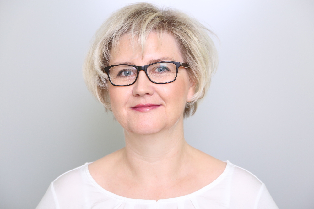 Anja Joensson, Expertin für KPU